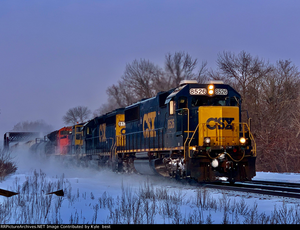 CSX 8526 on Q626